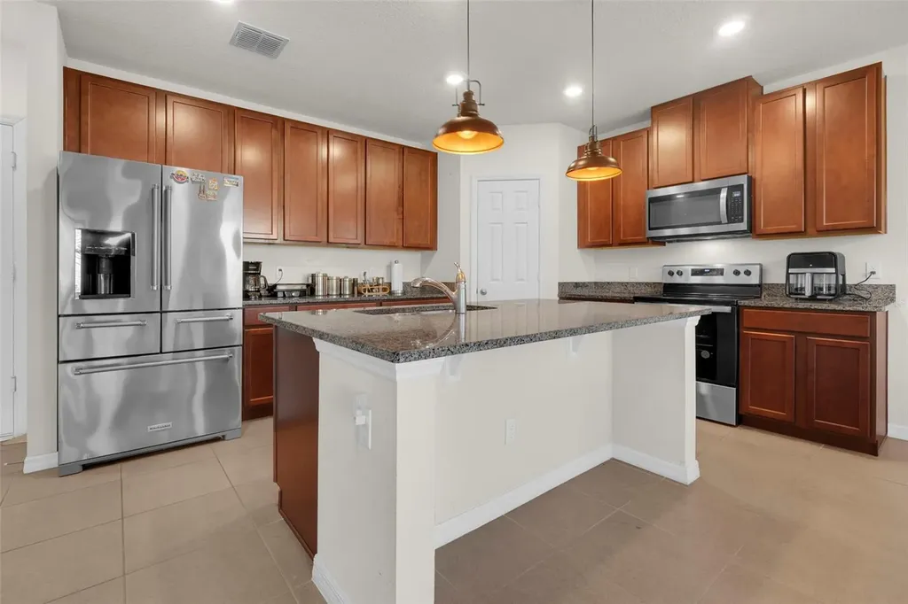 2948 Crest Drive Kissimmee FL 34744