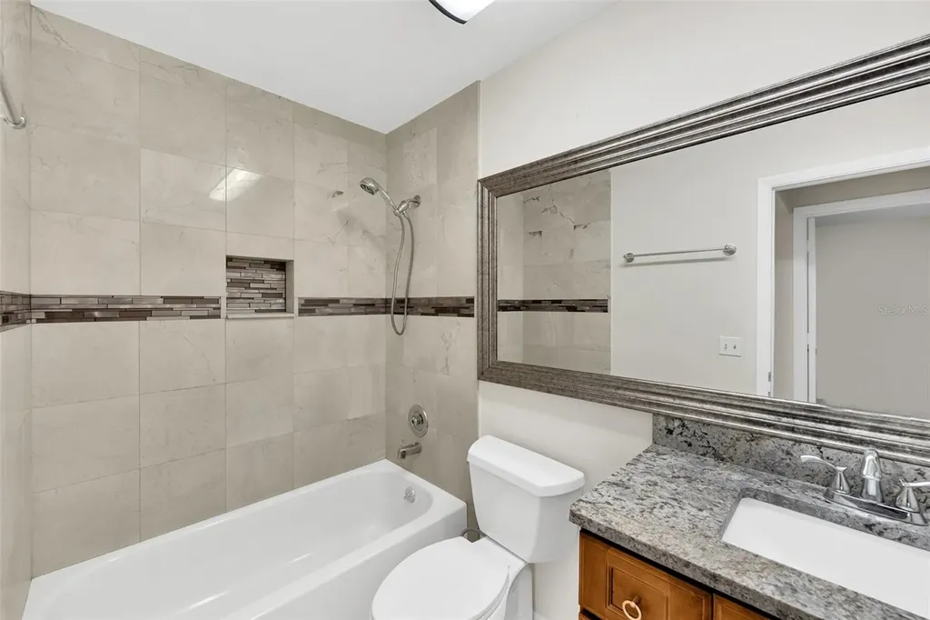 5015 Barrington Circle Sarasota FL 34234