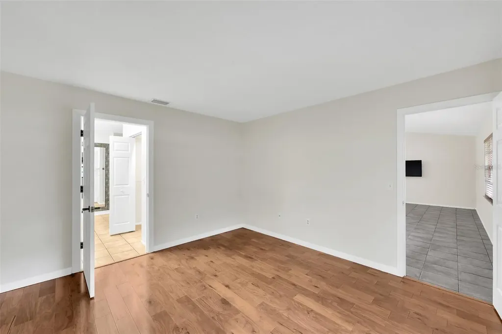 5015 Barrington Circle Sarasota FL 34234