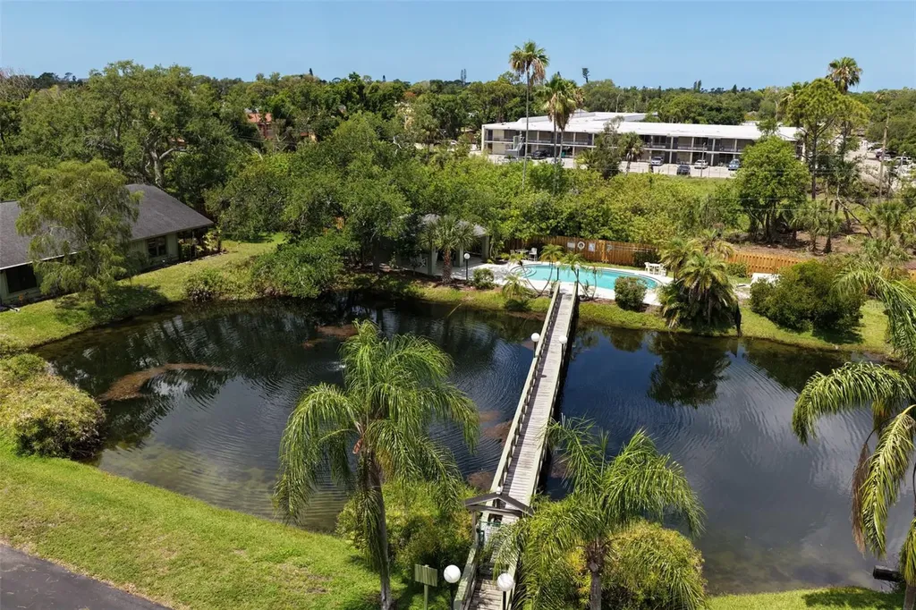 5015 Barrington Circle Sarasota FL 34234
