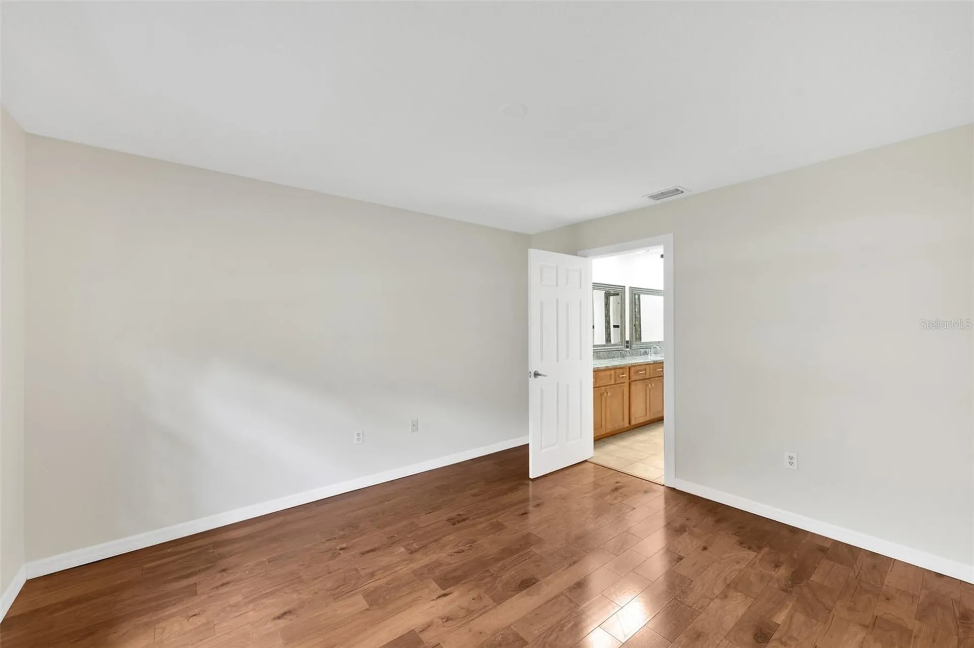 5015 Barrington Circle Sarasota FL 34234