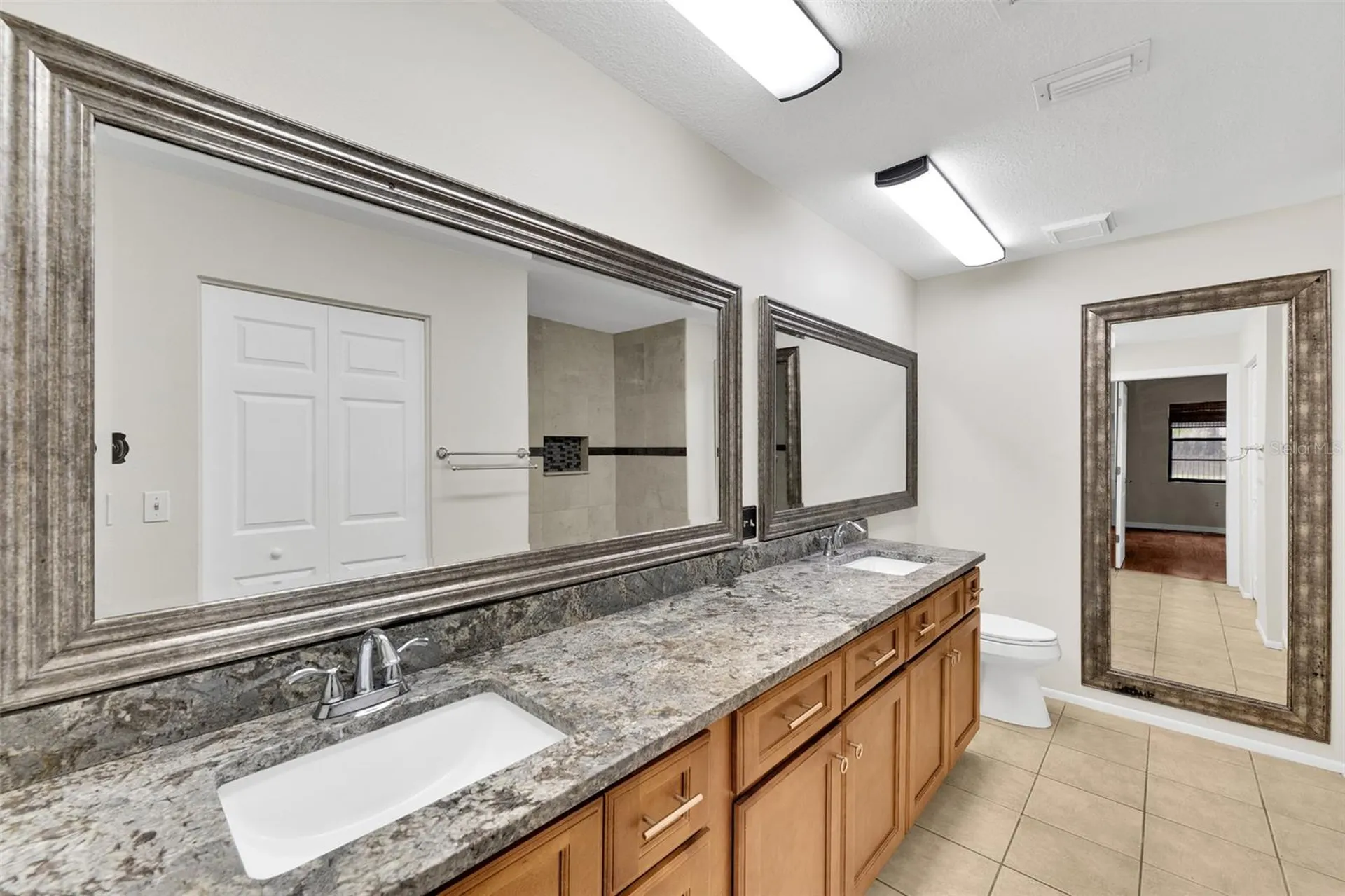 5015 Barrington Circle Sarasota FL 34234