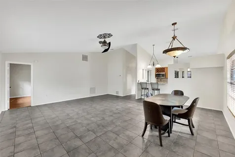 5015 Barrington Circle Sarasota FL 34234