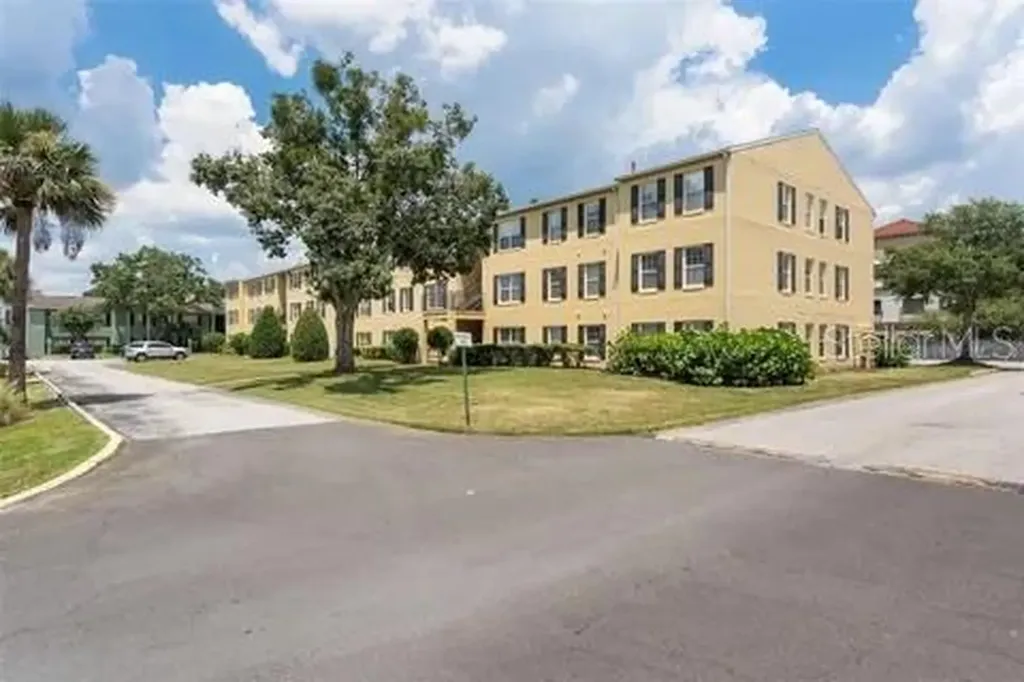 2019 Dixie Belle Drive Orlando FL 32812