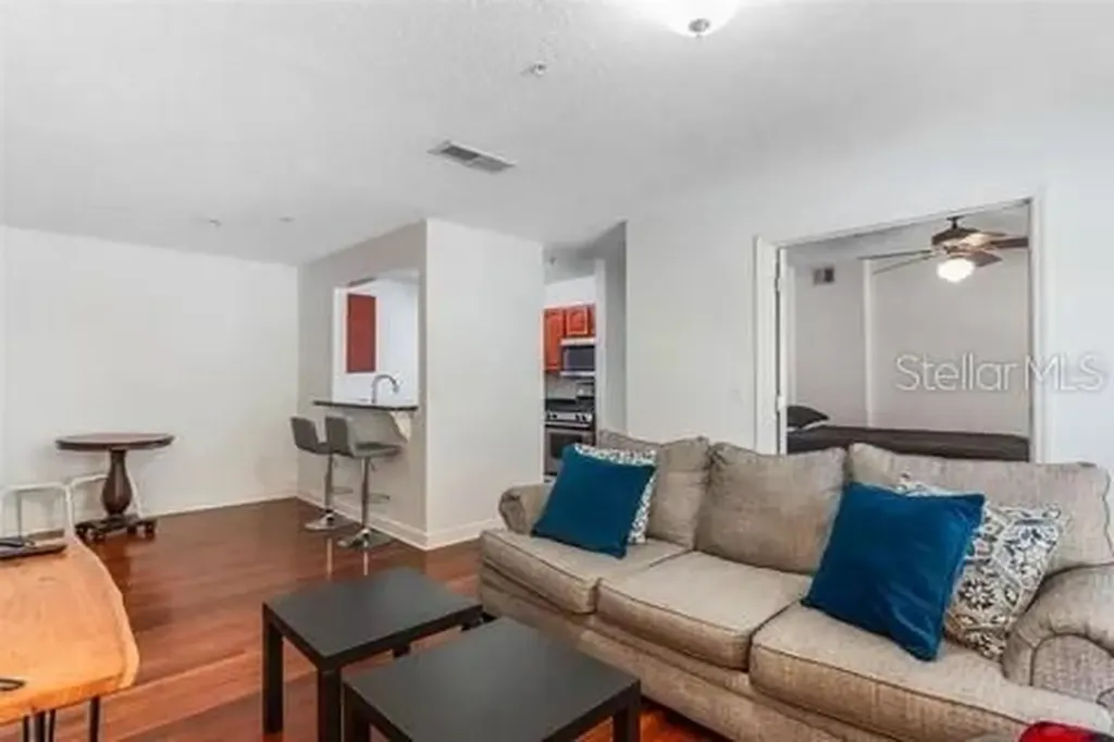 2019 Dixie Belle Drive Orlando FL 32812