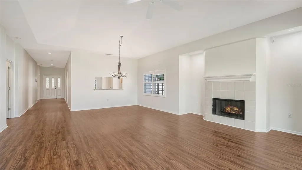 3978 Chatsworth Greene Sarasota FL 34235