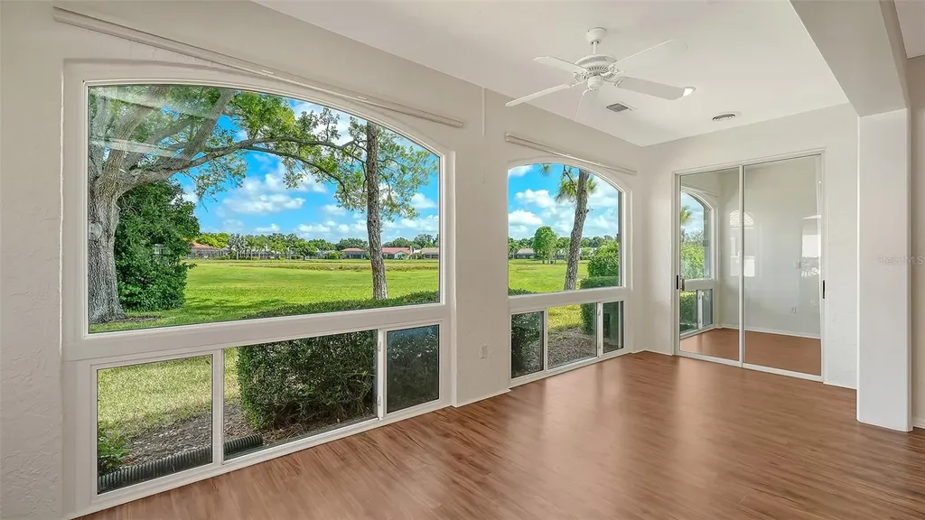 3978 Chatsworth Greene Sarasota FL 34235