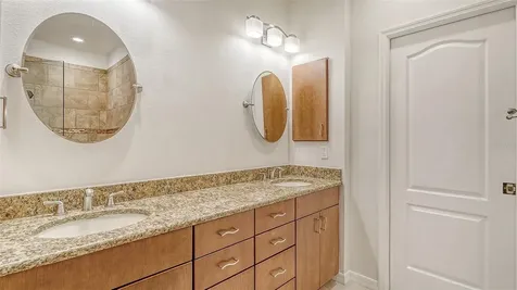 3978 Chatsworth Greene Sarasota FL 34235