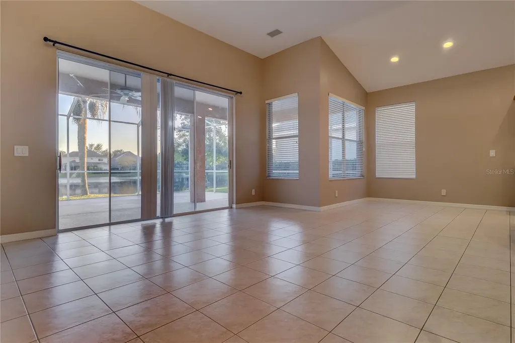 10215 Evergreen Hill Drive Tampa FL 33647