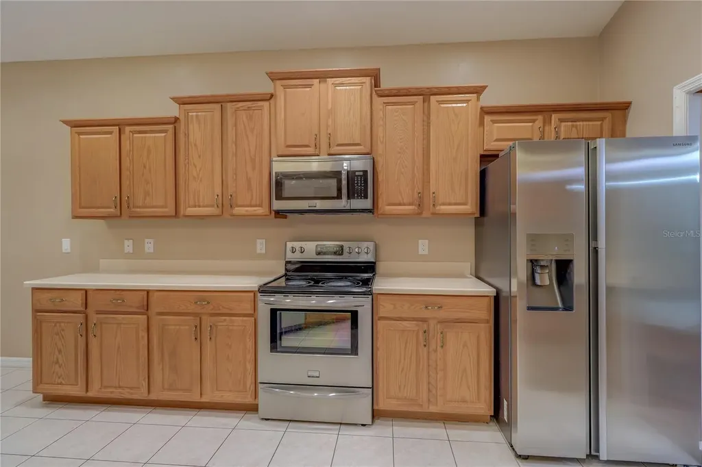 10215 Evergreen Hill Drive Tampa FL 33647