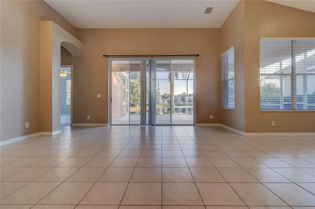 10215 Evergreen Hill Drive Tampa FL 33647
