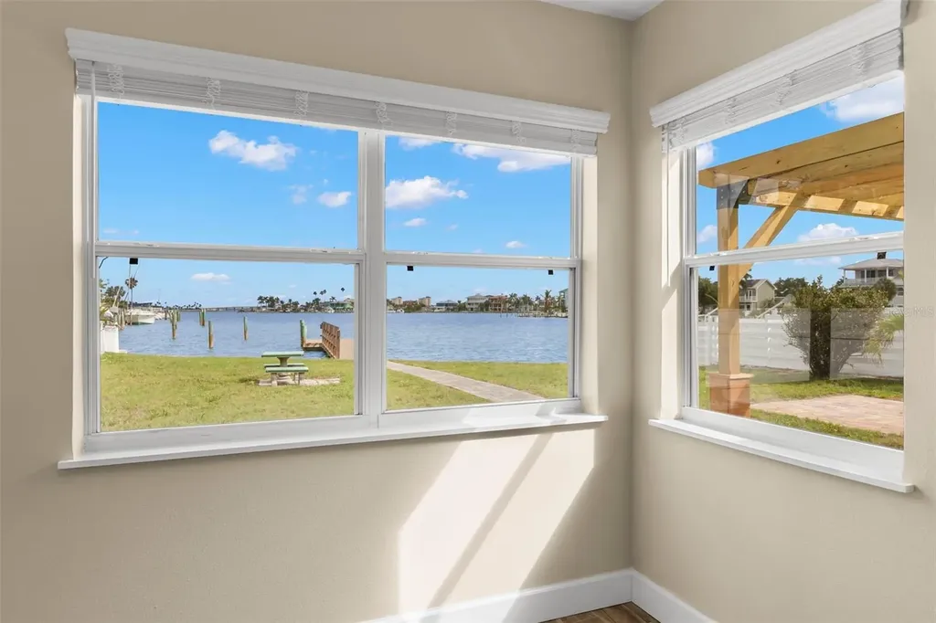 708 Sunset Cove Madeira Beach FL 33708