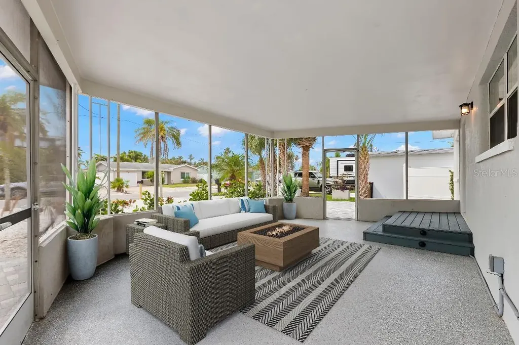 708 Sunset Cove Madeira Beach FL 33708