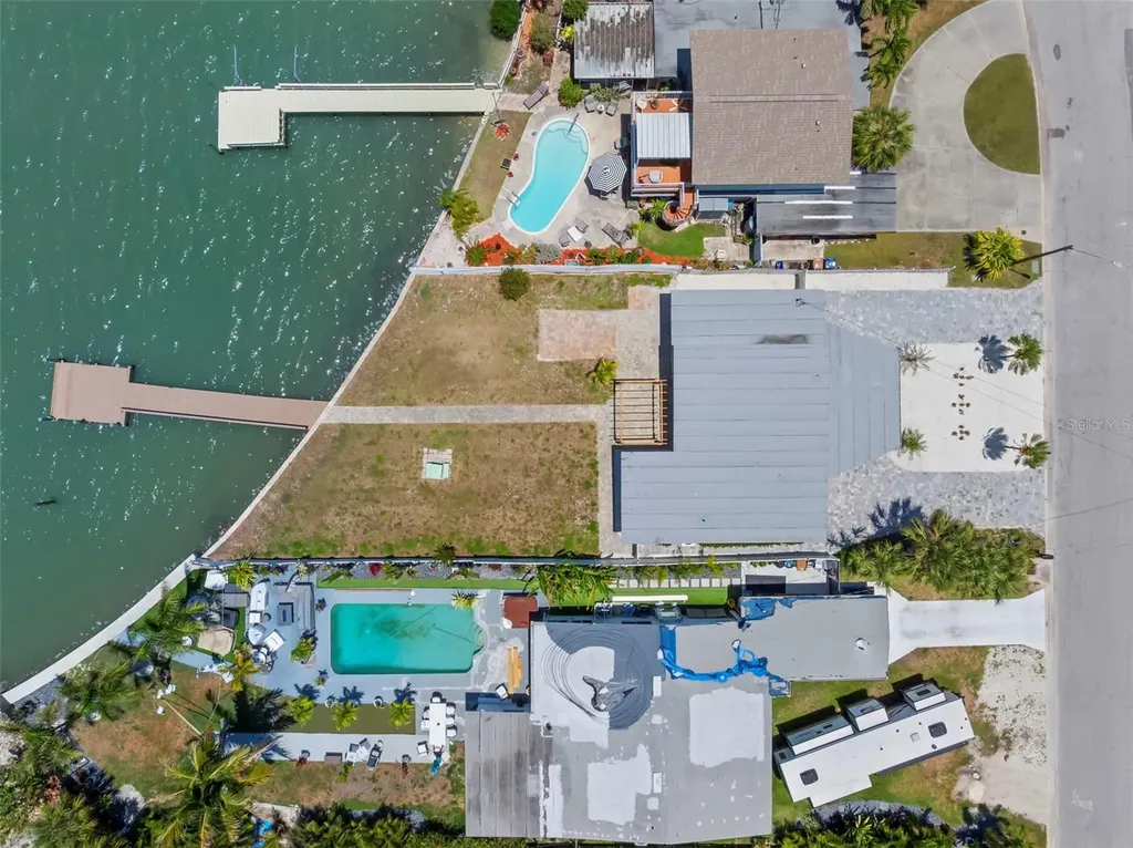 708 Sunset Cove Madeira Beach FL 33708
