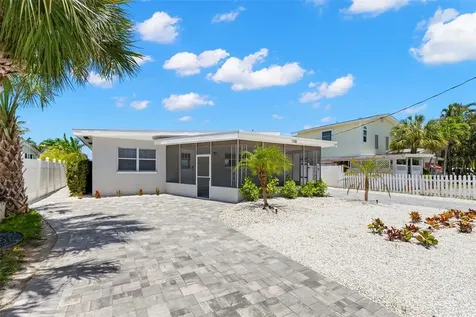 708 Sunset Cove Madeira Beach FL 33708