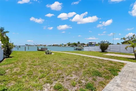 708 Sunset Cove Madeira Beach FL 33708