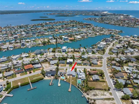 708 Sunset Cove Madeira Beach FL 33708