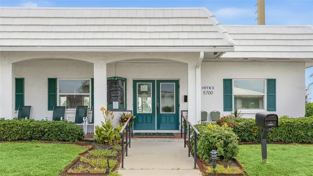 602 Spanish Drive S Longboat Key FL 34228