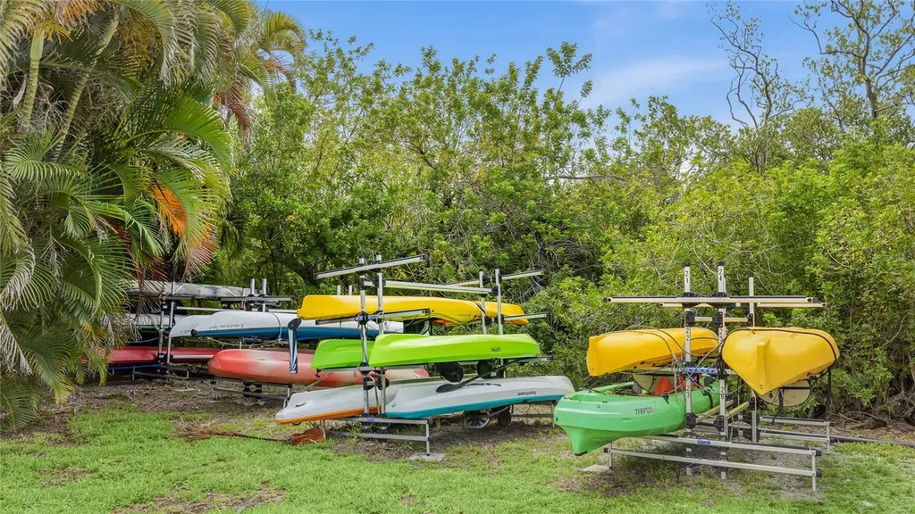 602 Spanish Drive S Longboat Key FL 34228