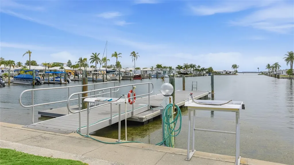 602 Spanish Drive S Longboat Key FL 34228
