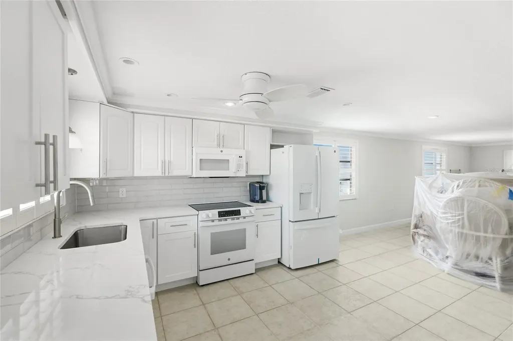 602 Spanish Drive S Longboat Key FL 34228