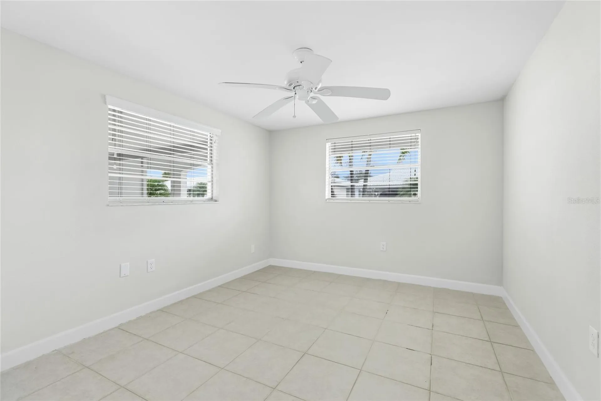 602 Spanish Drive S Longboat Key FL 34228