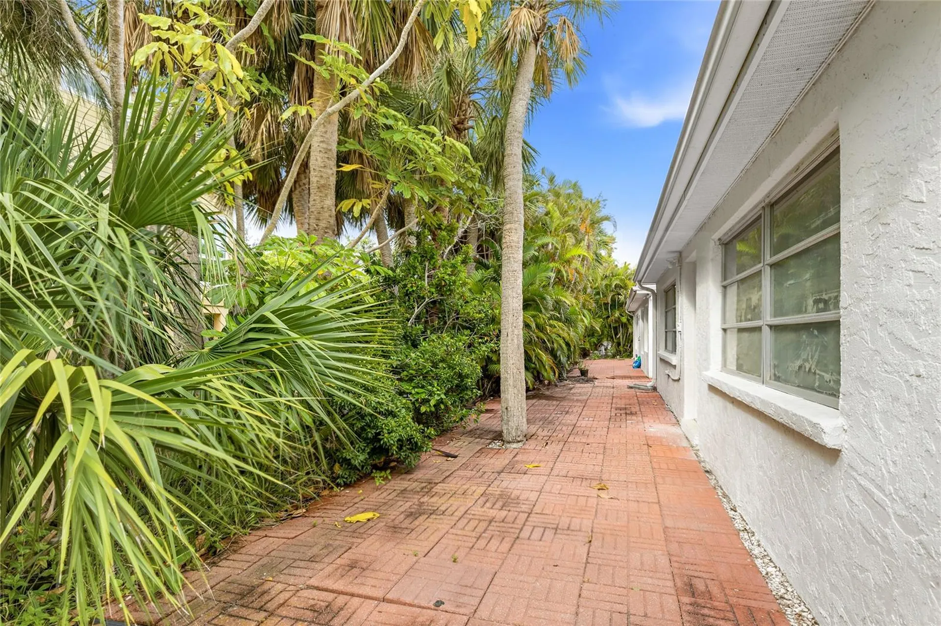 602 Spanish Drive S Longboat Key FL 34228