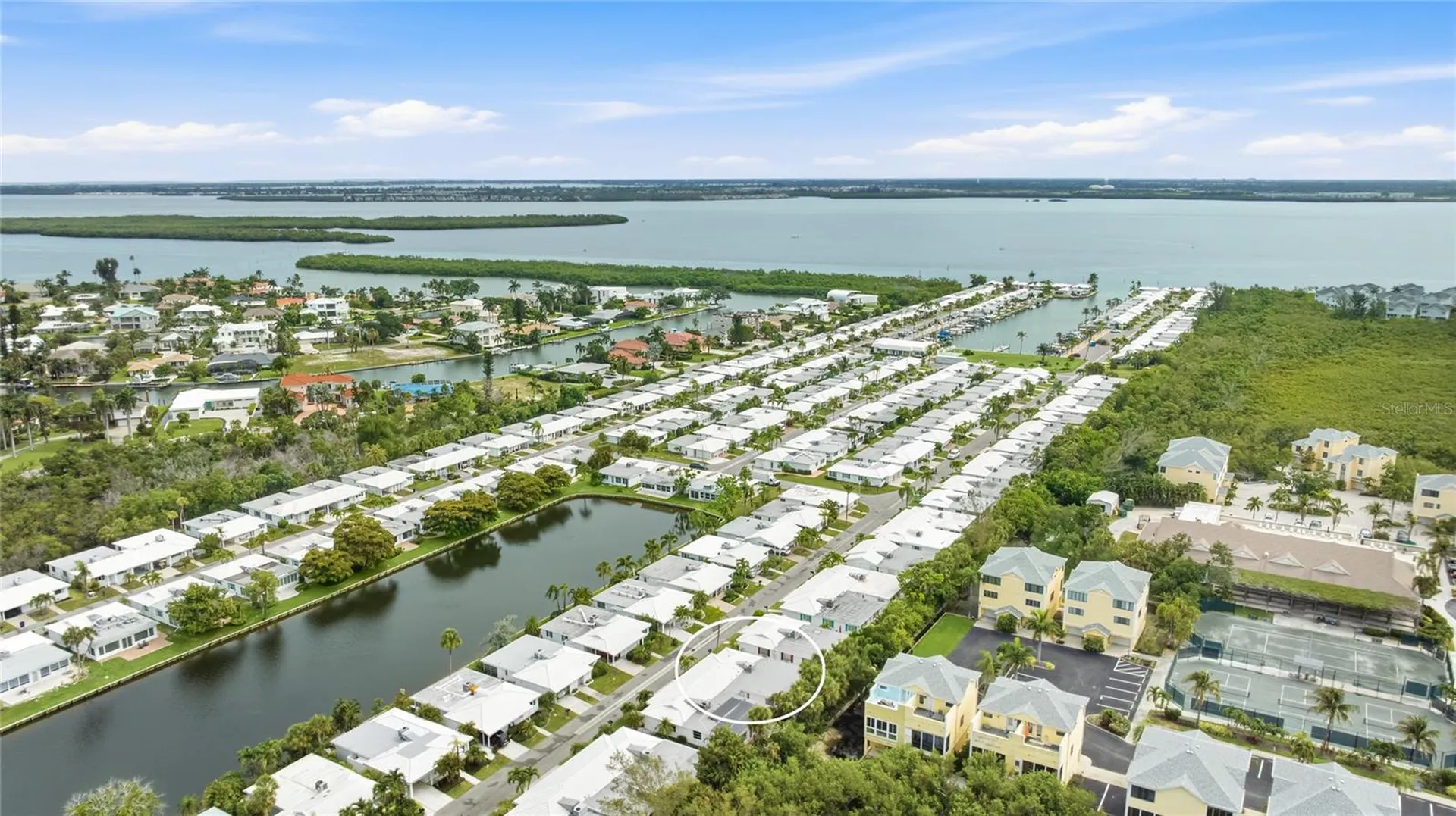 602 Spanish Drive S Longboat Key FL 34228