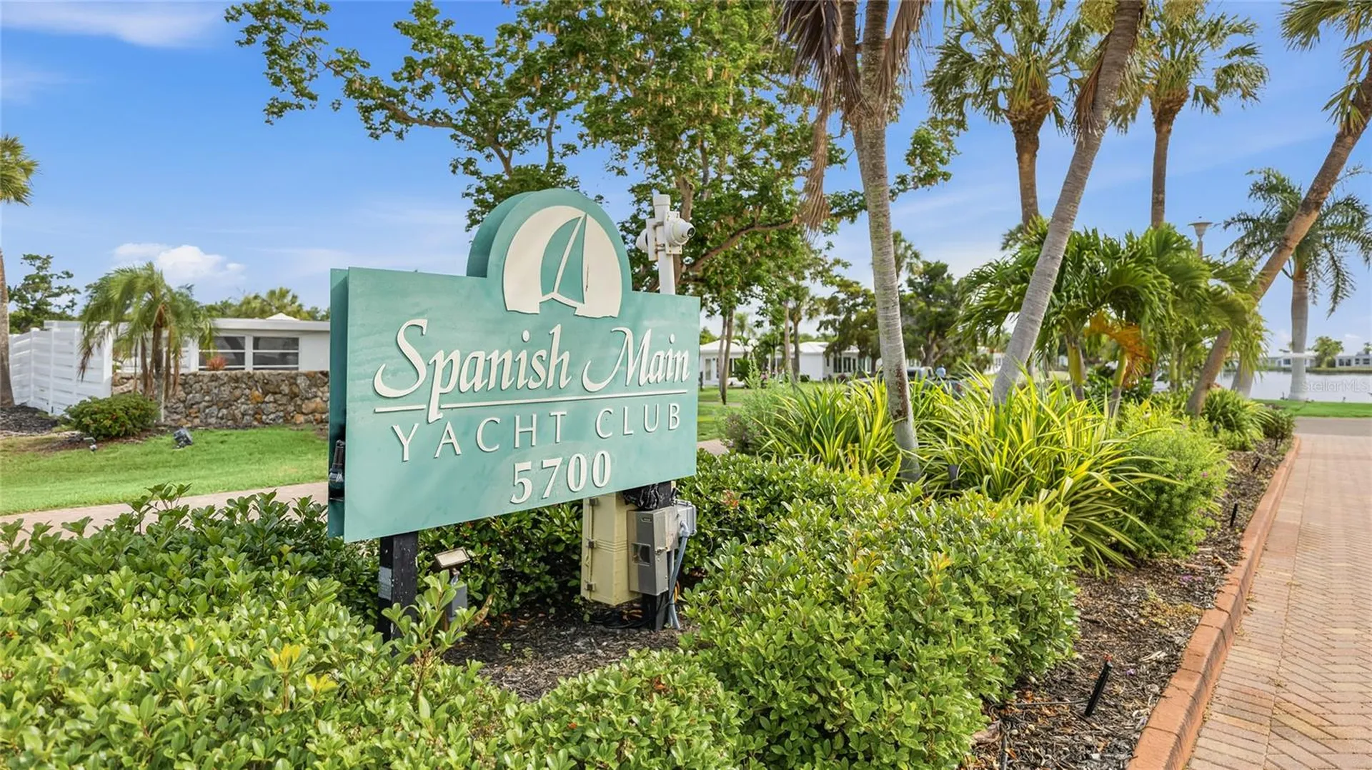 602 Spanish Drive S Longboat Key FL 34228