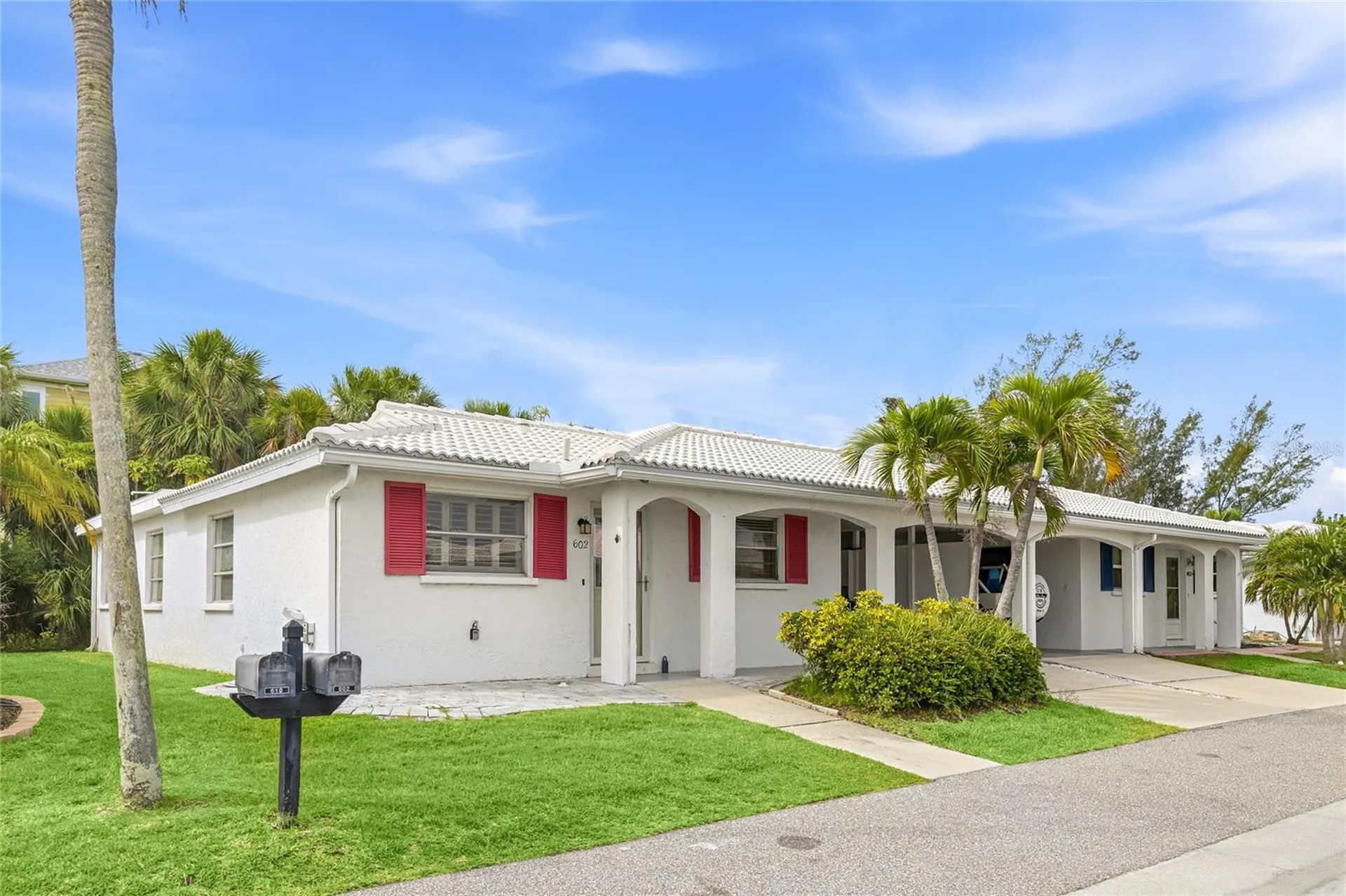 602 Spanish Drive S Longboat Key FL 34228