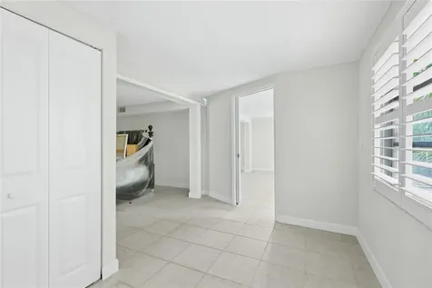 602 Spanish Drive S Longboat Key FL 34228