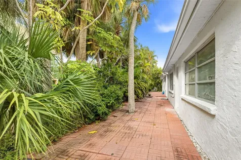 602 Spanish Drive S Longboat Key FL 34228