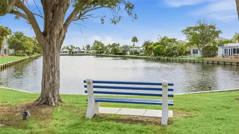 602 Spanish Drive S Longboat Key FL 34228