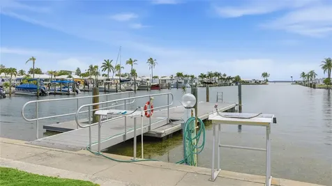602 Spanish Drive S Longboat Key FL 34228