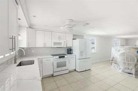 602 Spanish Drive S Longboat Key FL 34228