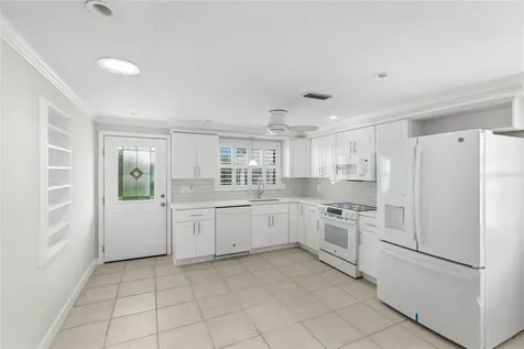 602 Spanish Drive S Longboat Key FL 34228