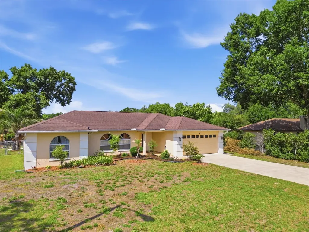 1011 Winifred Way Lakeland FL 33809