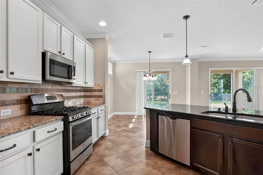 16302 Bayberry View Drive Lithia FL 33547