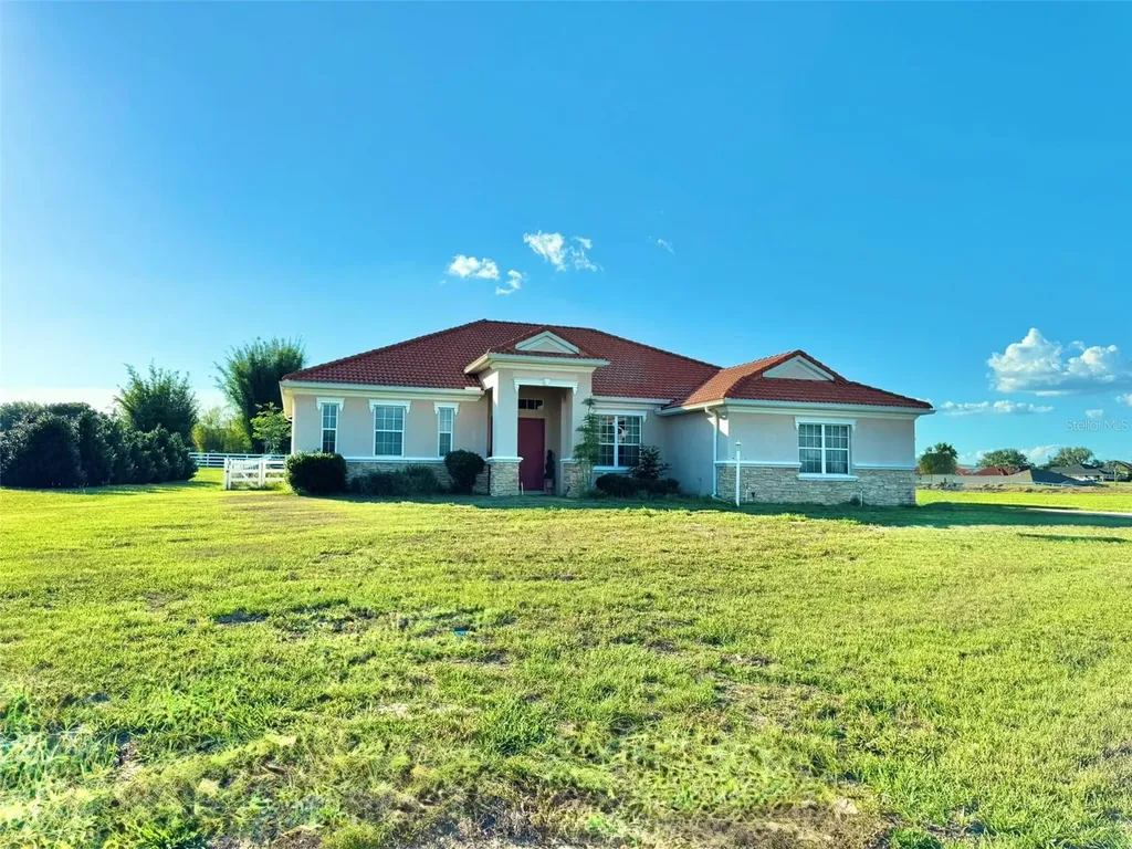 56 S Needles Point Inverness FL 34453