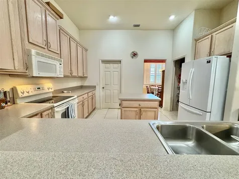 56 S Needles Point Inverness FL 34453