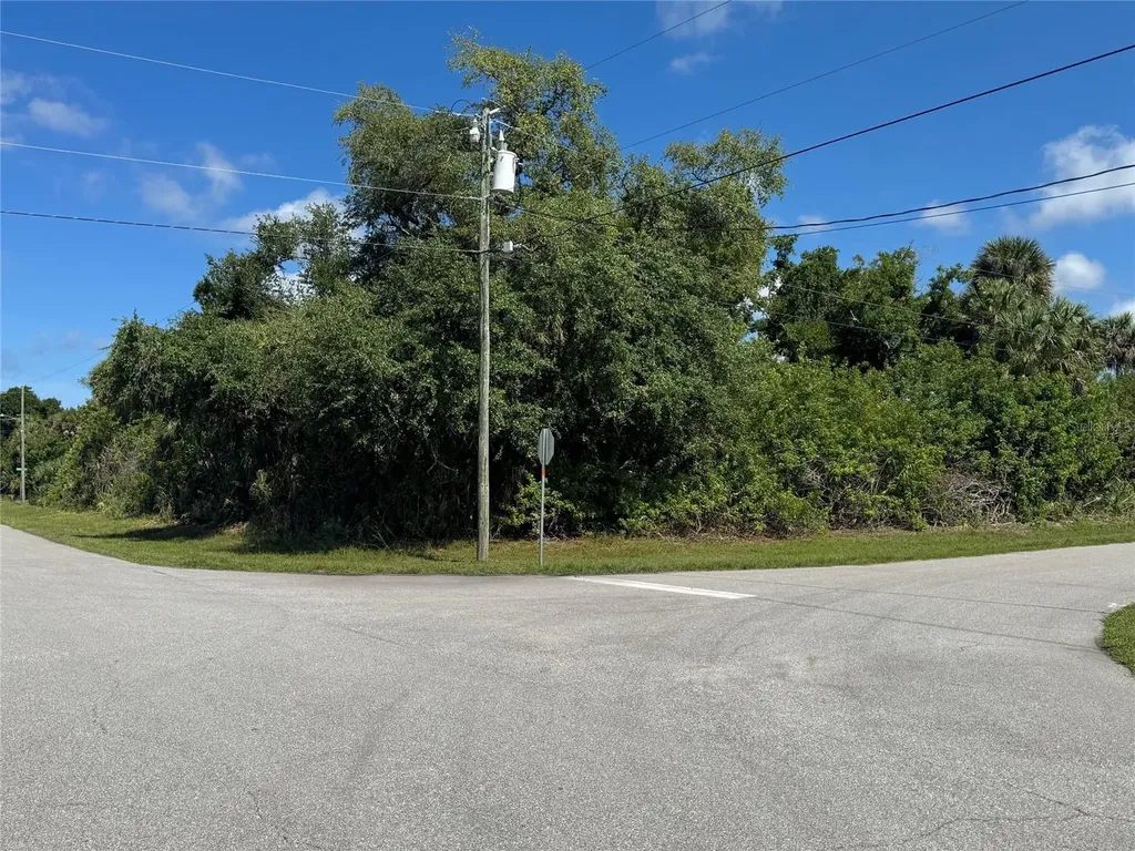112 Byron Court Rotonda West FL 33947