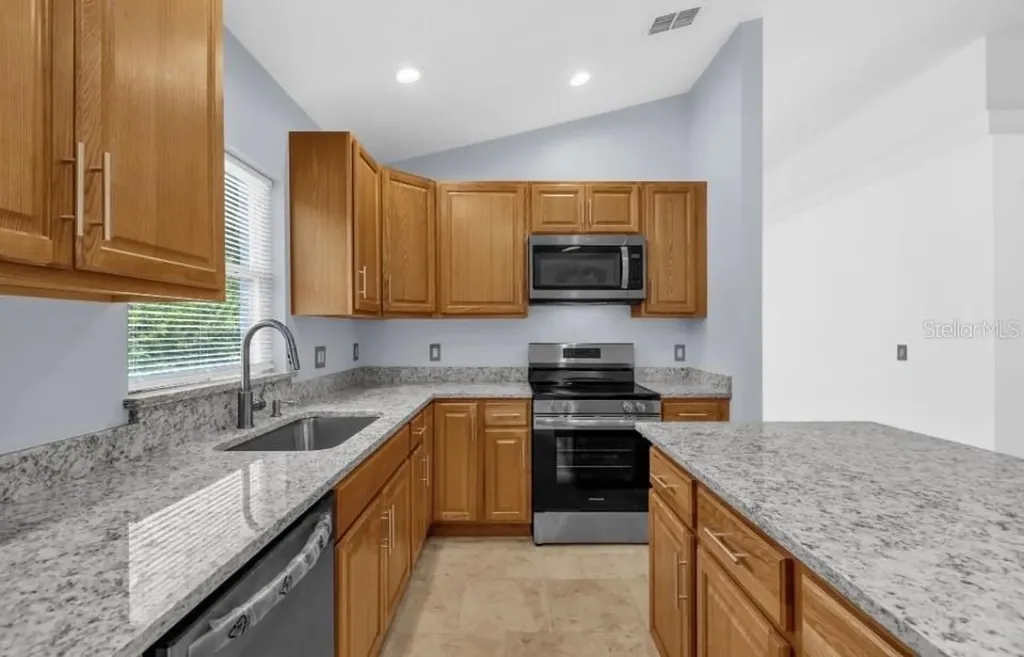 608 Bridge Creek Boulevard Ocoee FL 34761