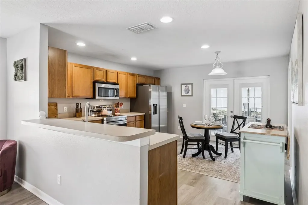 2523 Martins Run Tavares FL 32778