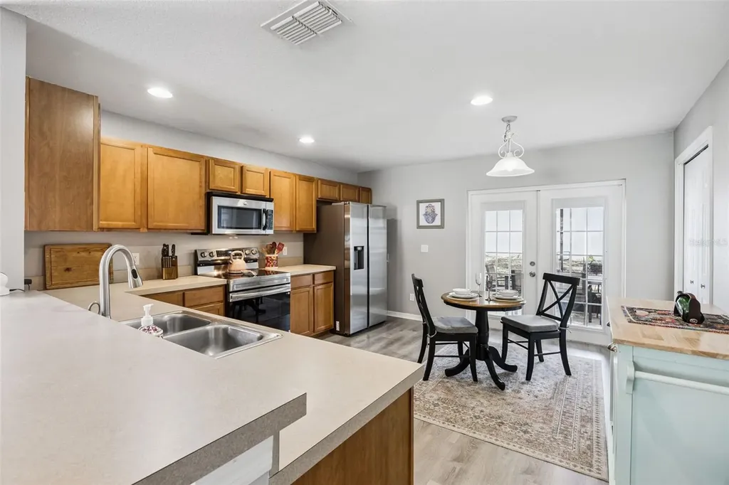 2523 Martins Run Tavares FL 32778