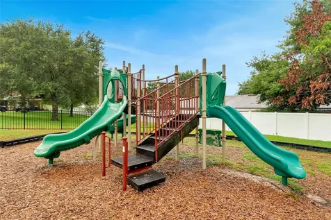 2523 Martins Run Tavares FL 32778