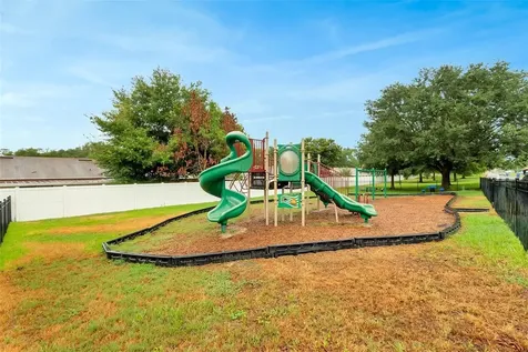 2523 Martins Run Tavares FL 32778