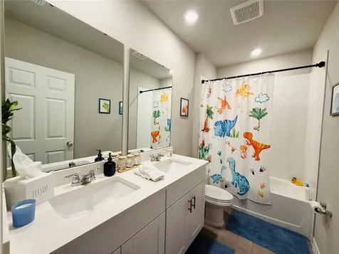 572 Sun Warbler Way St Cloud FL 34771