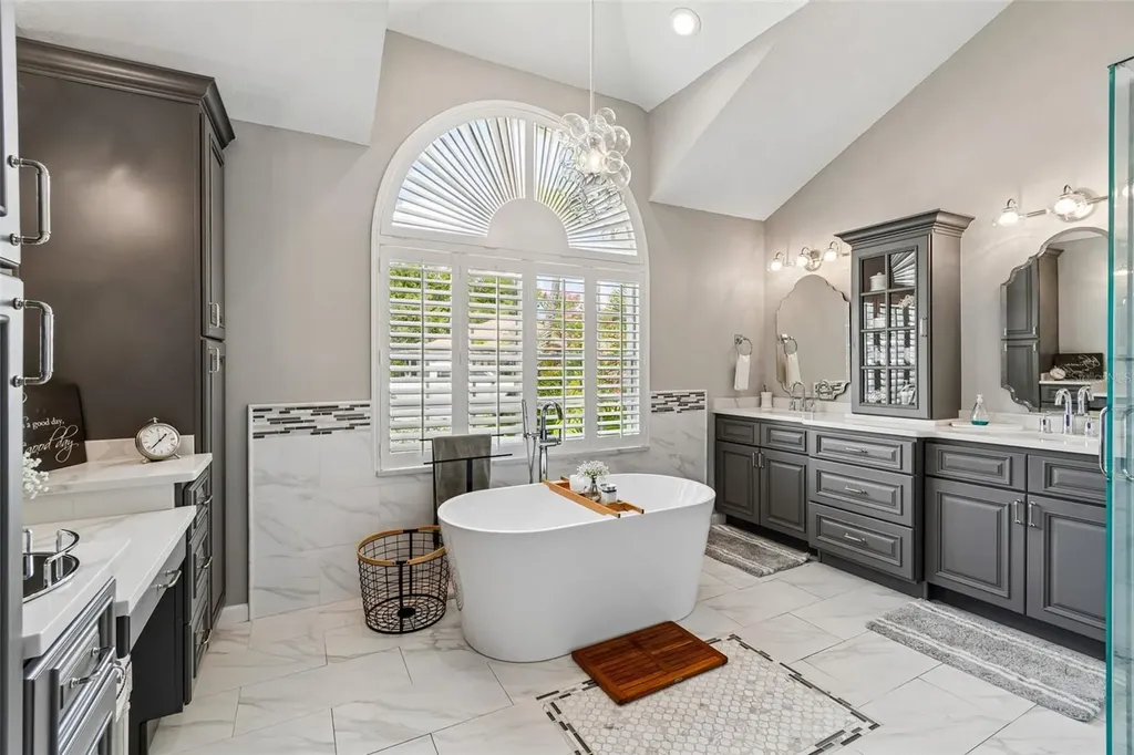 1021 Arlinbrook Drive Trinity FL 34655