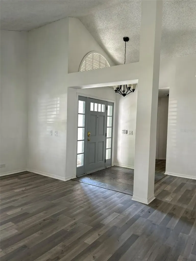 5106 Stonehurst Road Tampa FL 33647