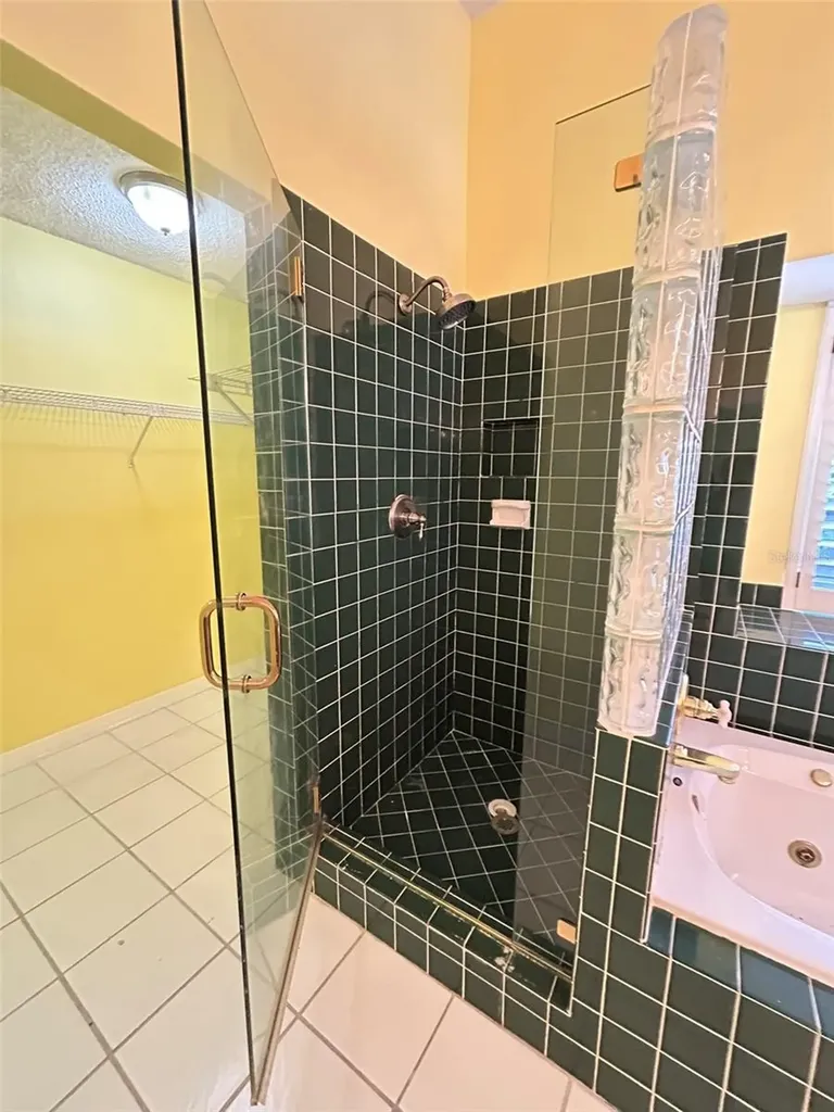 5106 Stonehurst Road Tampa FL 33647